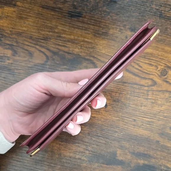Cartier Maroon Leather Card Holder with Gold Logo - Picture 4 of 12